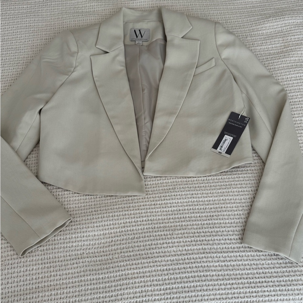 Worthington Cropped Blazer in Light Sage